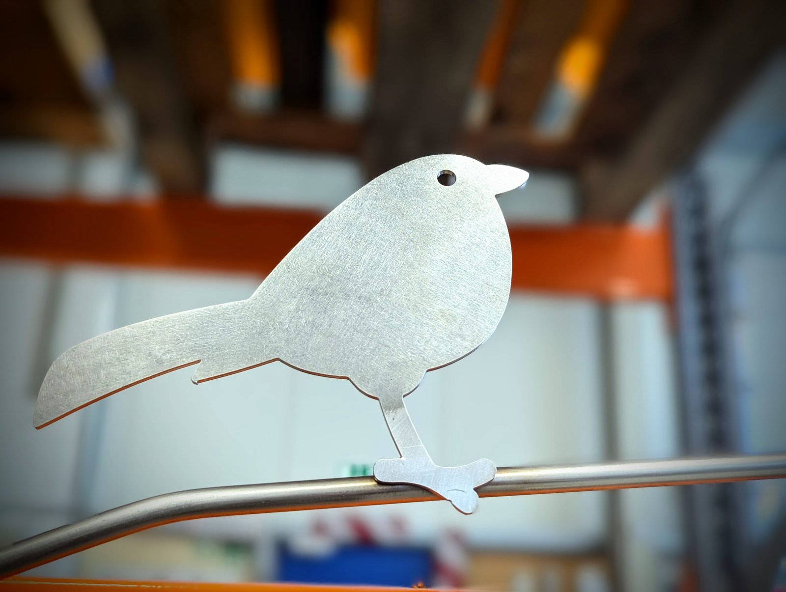 Laserschnitt-Motiv Vogel aus V2A-Edelstahl